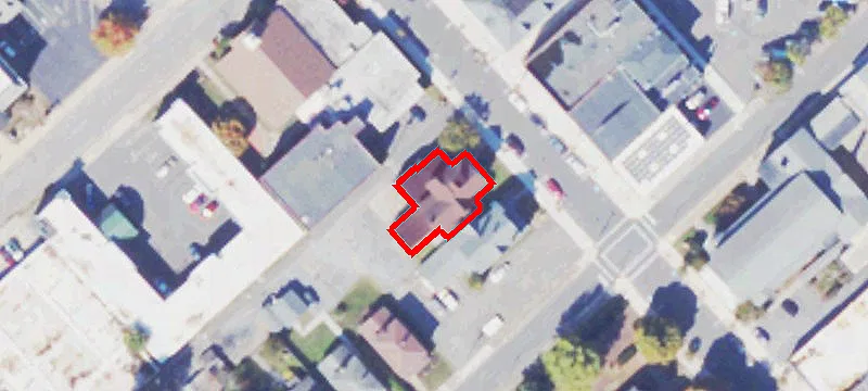 228 Maple Ave