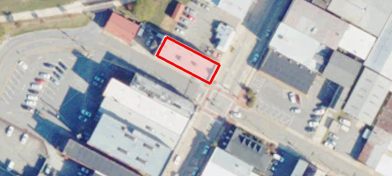 301 Main St
