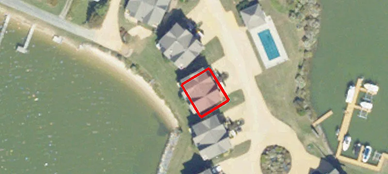 568 Riverside Dr