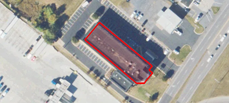 3325 Main St