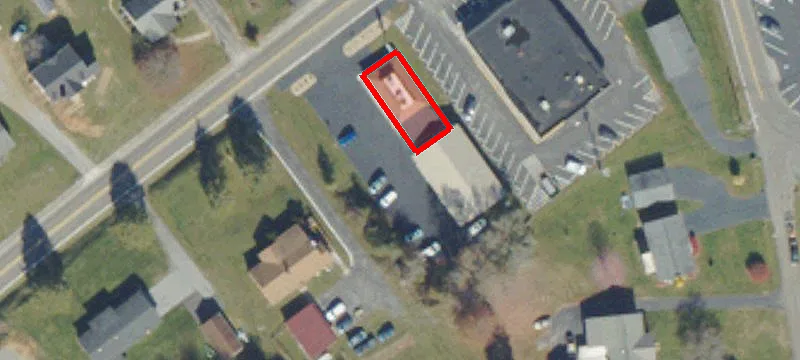 635 Main St