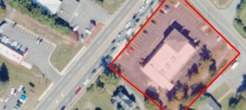 5493 Amherst Hwy