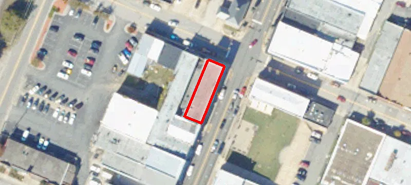 100 Main St