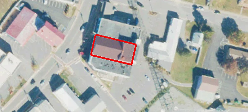 124 Main St