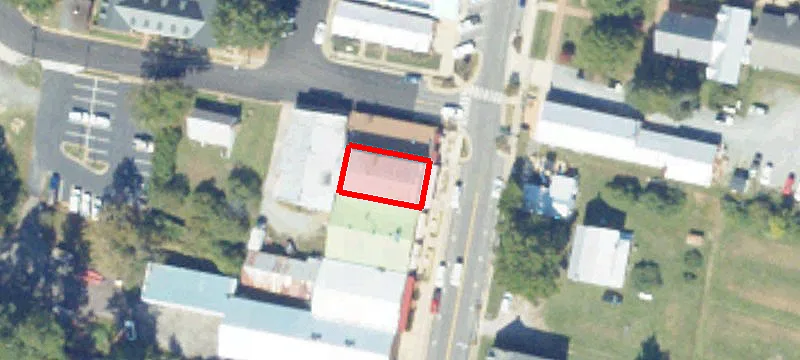 296 Main St