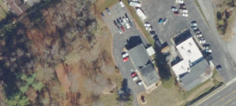 915 Main St