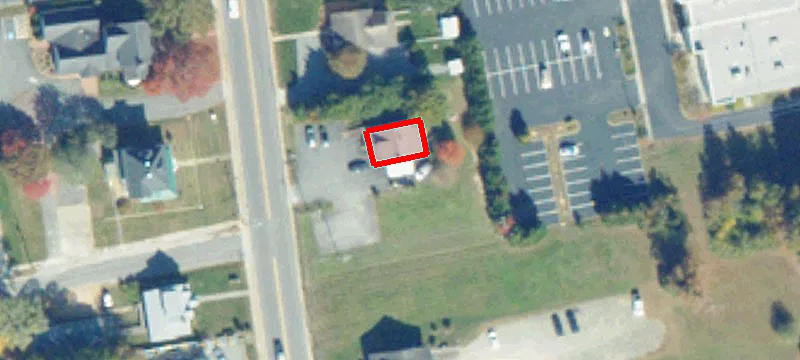 90 Main St