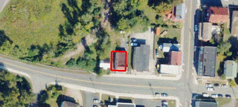 121 Main St