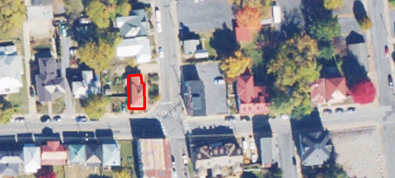 709 Beverley St