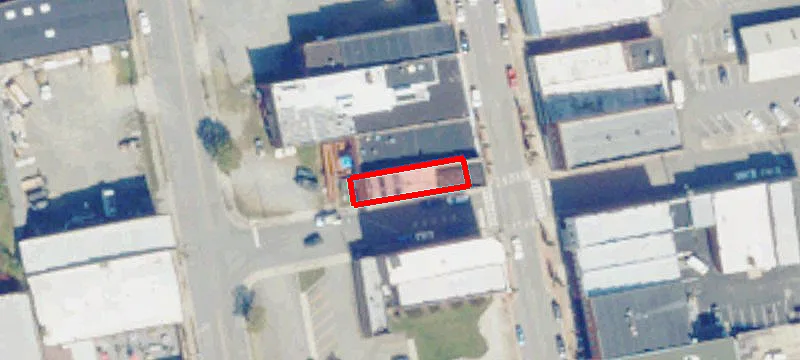 300 Main St