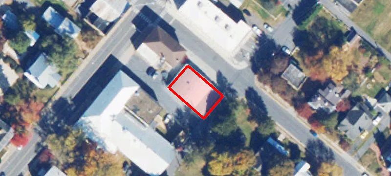 101 College St