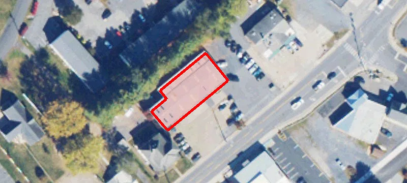 411 Main St