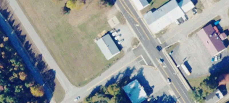 1221 Main St
