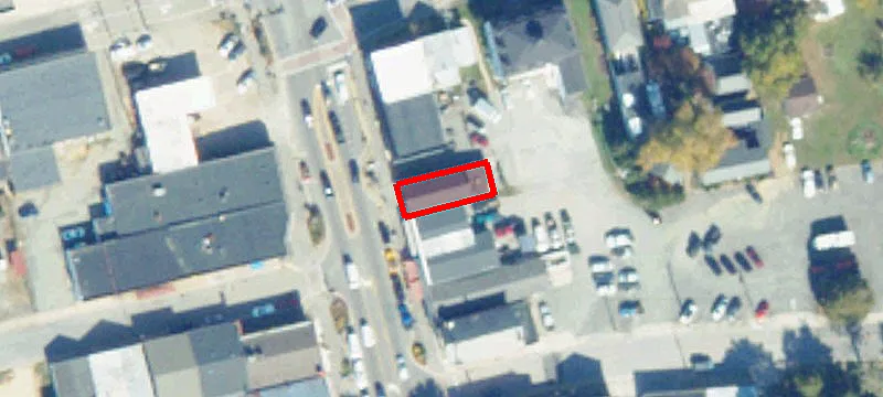 18 Main St