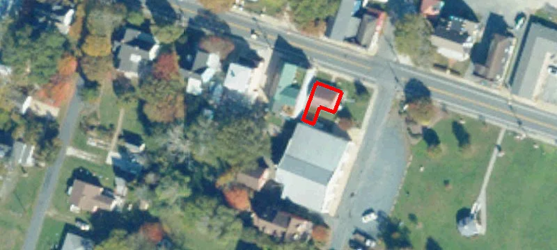 8 Main St