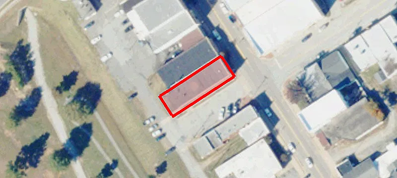 1821 Main St