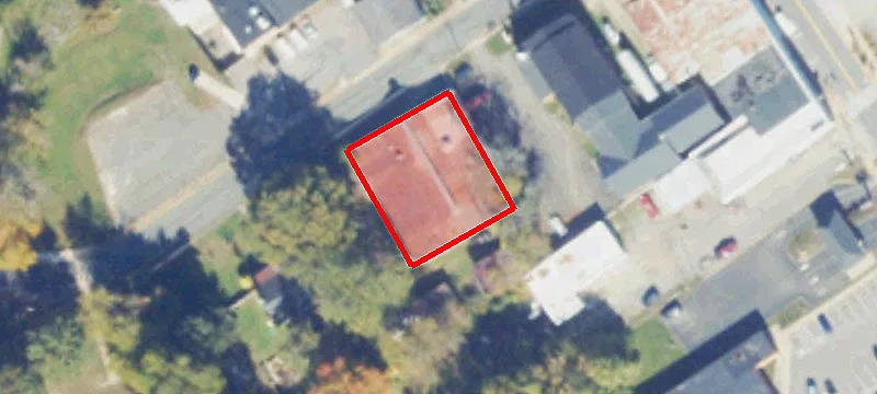 104 Mdw Ave