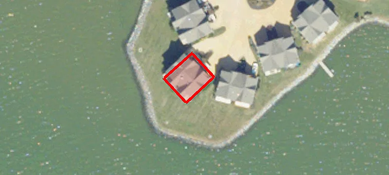 582 Riverside Dr