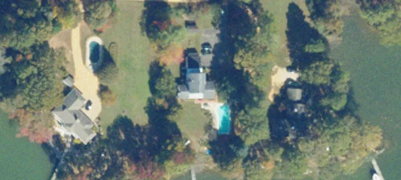 636 Simmons Ln