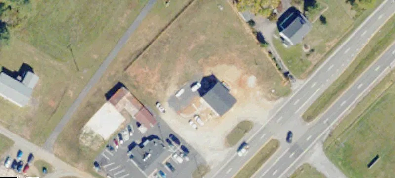 8207 Thomas Nelson Hwy