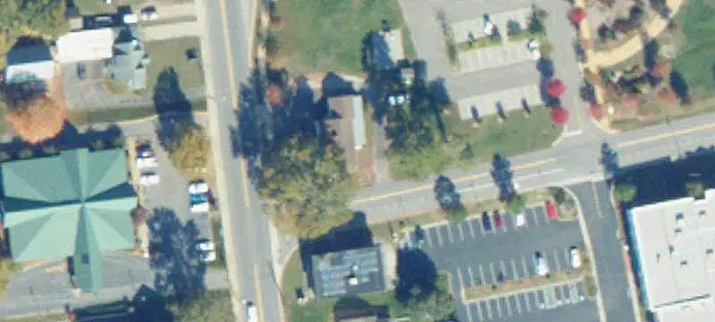 100 Main St