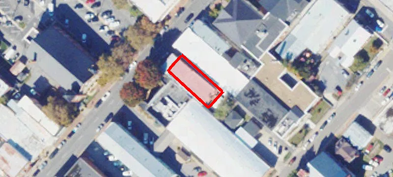 128 Main St