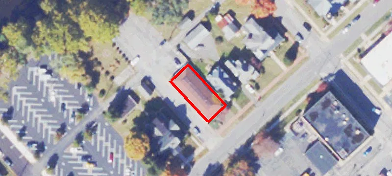 322 Riverside St