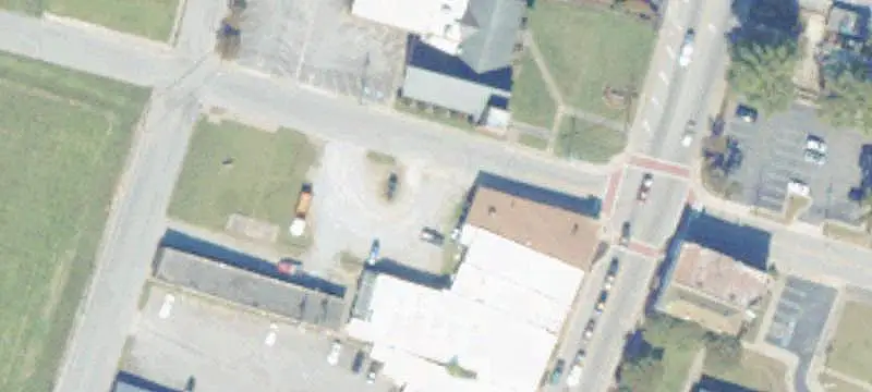 300 Main St