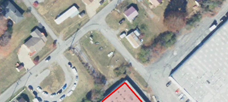 123 Warehouse St