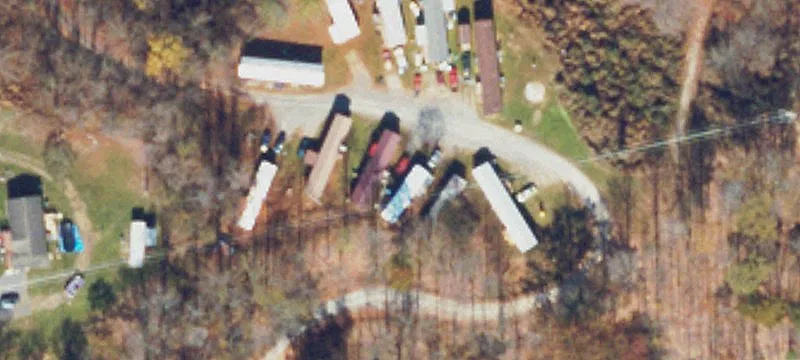 233 Bobbys Mobile Home Ct