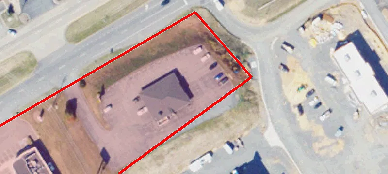 898 Lee Hwy