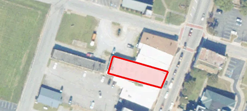 306 Main St