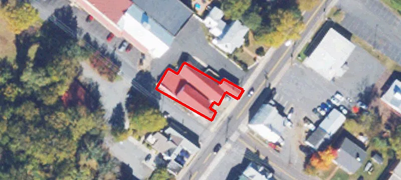 301 Main St
