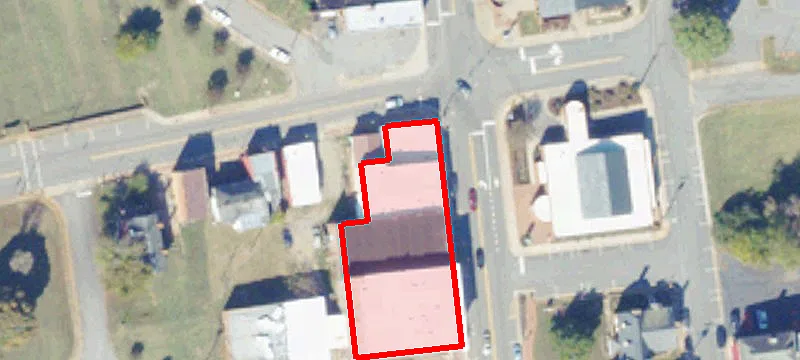 319 Main St