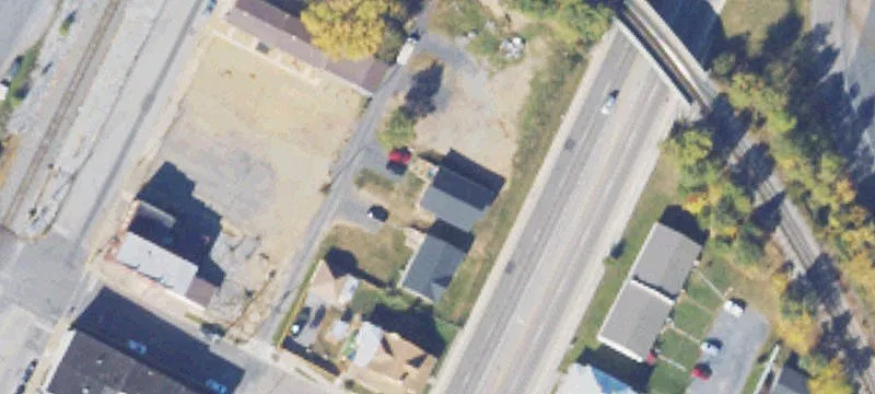 323 Delphine Ave