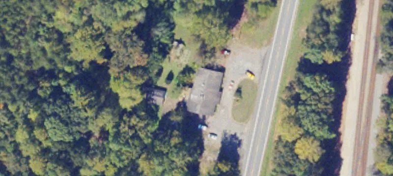 1011 Main St
