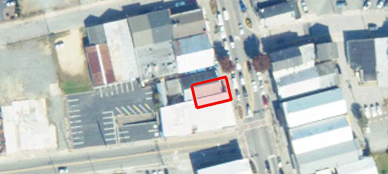 49 Main St