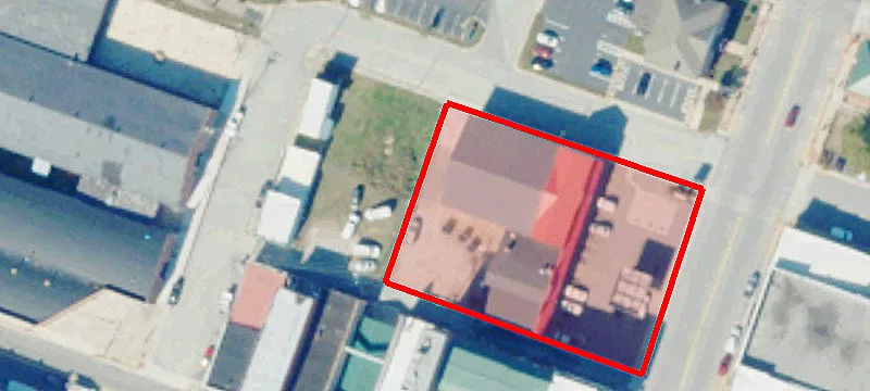 121 Main St