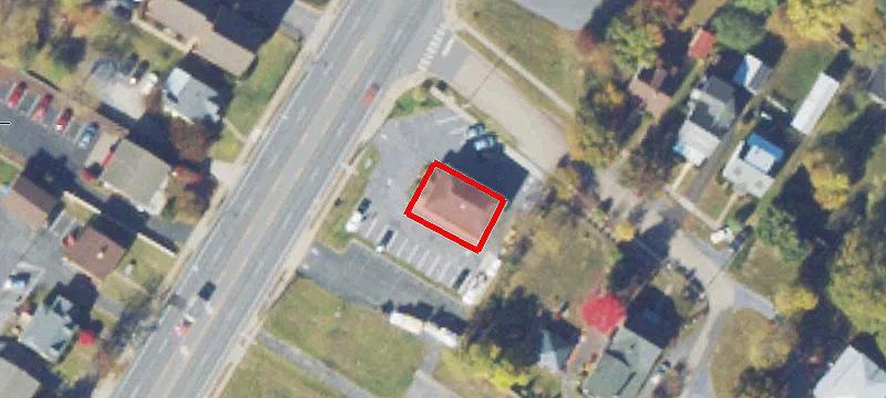 1320 Main St