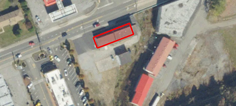 1190 Main St