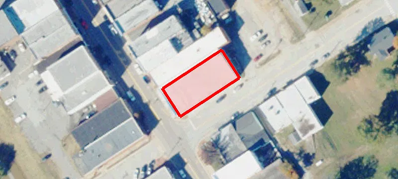 1816 Main St