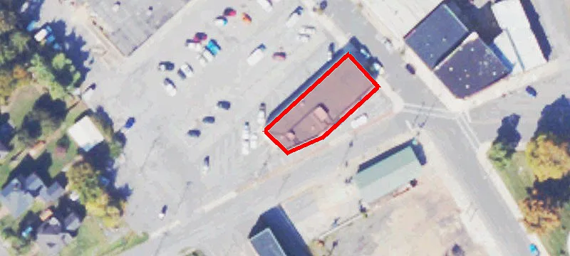 106 Maple Ave