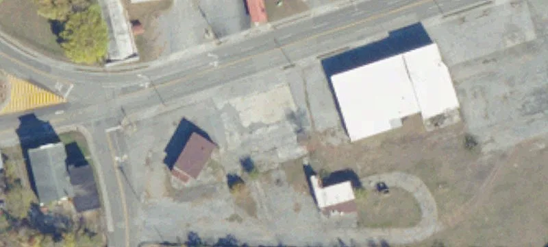 324 Main St