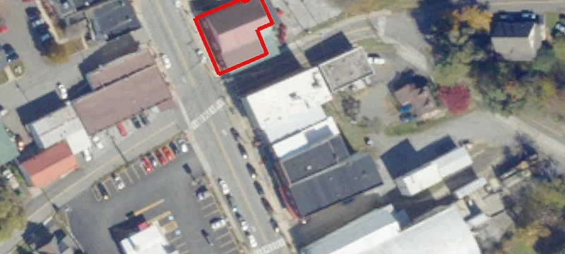 225 Main St
