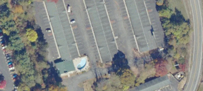 220 Lithia Rd