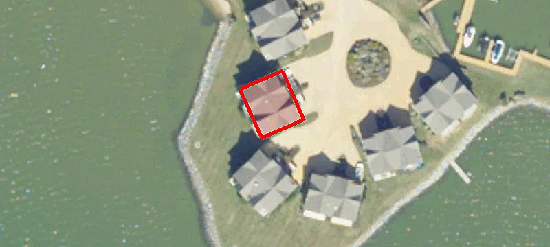 578 Riverside Dr