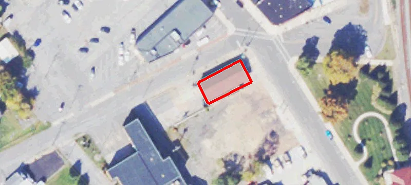 108 Maple Ave