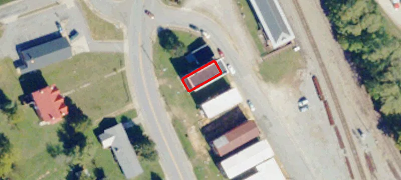 132 Main St