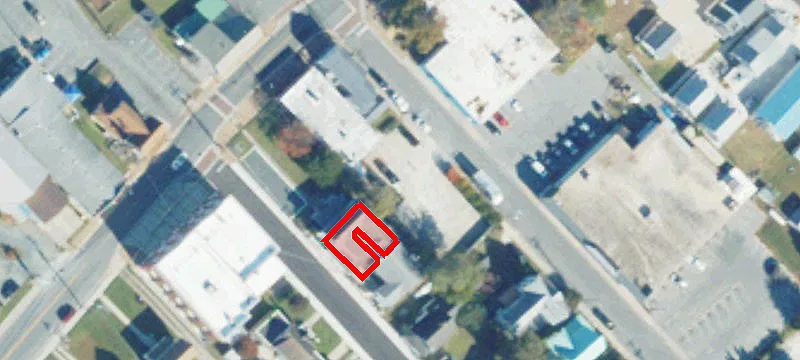 4040 Main St