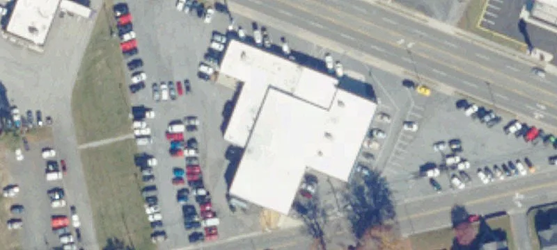 1135 Main St